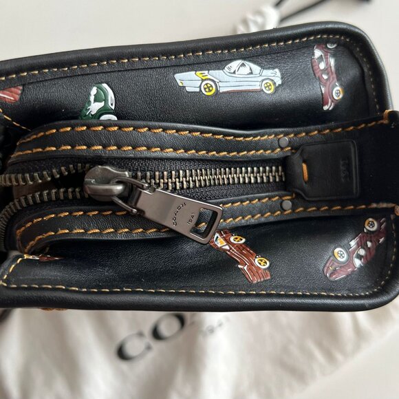 Very Rare Coach Rogue 17 with Car Print - Picture 3 of 12